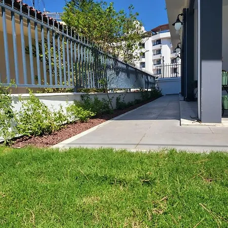 Lulubay & Otel Kuşadası