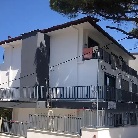 Lulubay Rooms&suites * Kusadası