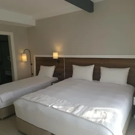 Hotel Lulubay & *