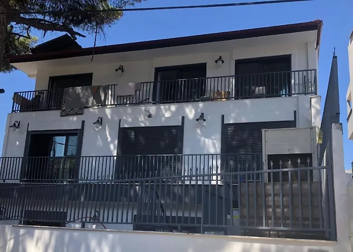 Lulubay & * Kusadası