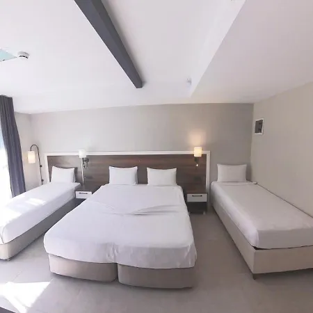 Hotel Lulubay Rooms&suites *