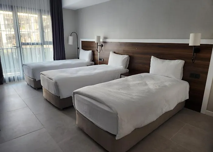 Lulubay & Hotel