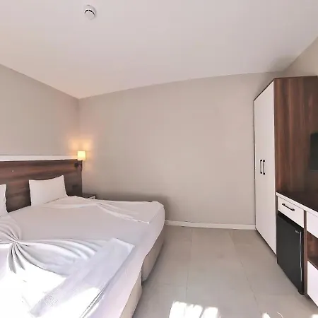 Lulubay & Hotel Kusadası